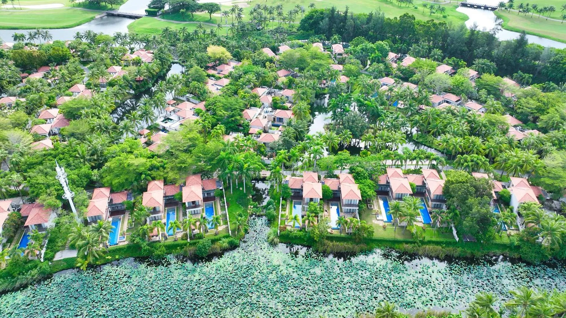Grand Metropark Villa Resort Sanya Yalong Bay - Beach Shuttle And Singer Performance