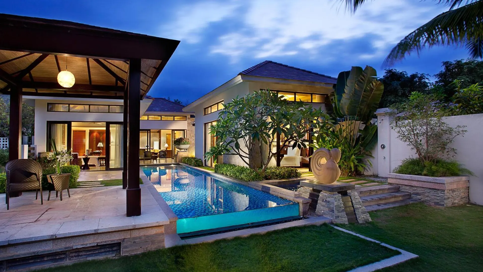 *****  Grand Metropark Villa Resort Sanya Yalong Bay - Beach Shuttle And Singer Performance China
